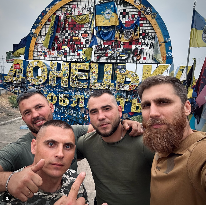 &quot;Пишу от имени тысяч военных&quot;. Что известно о бойце ВСУ и поэте Павле Вышебабе